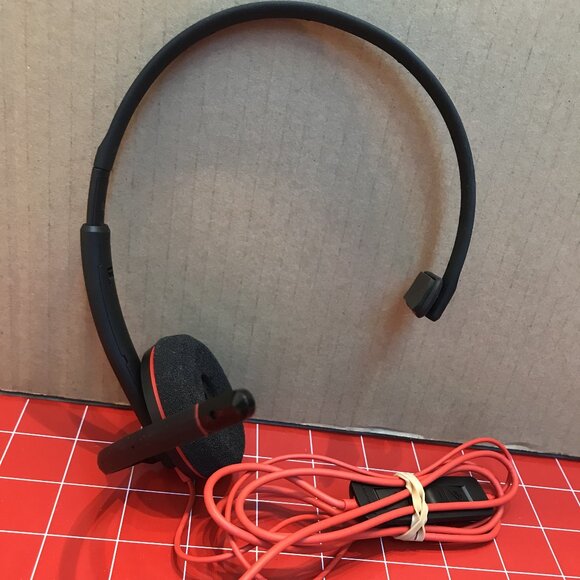 Plantronics Blackwire C3210 USB Headset - Picture 2 of 7